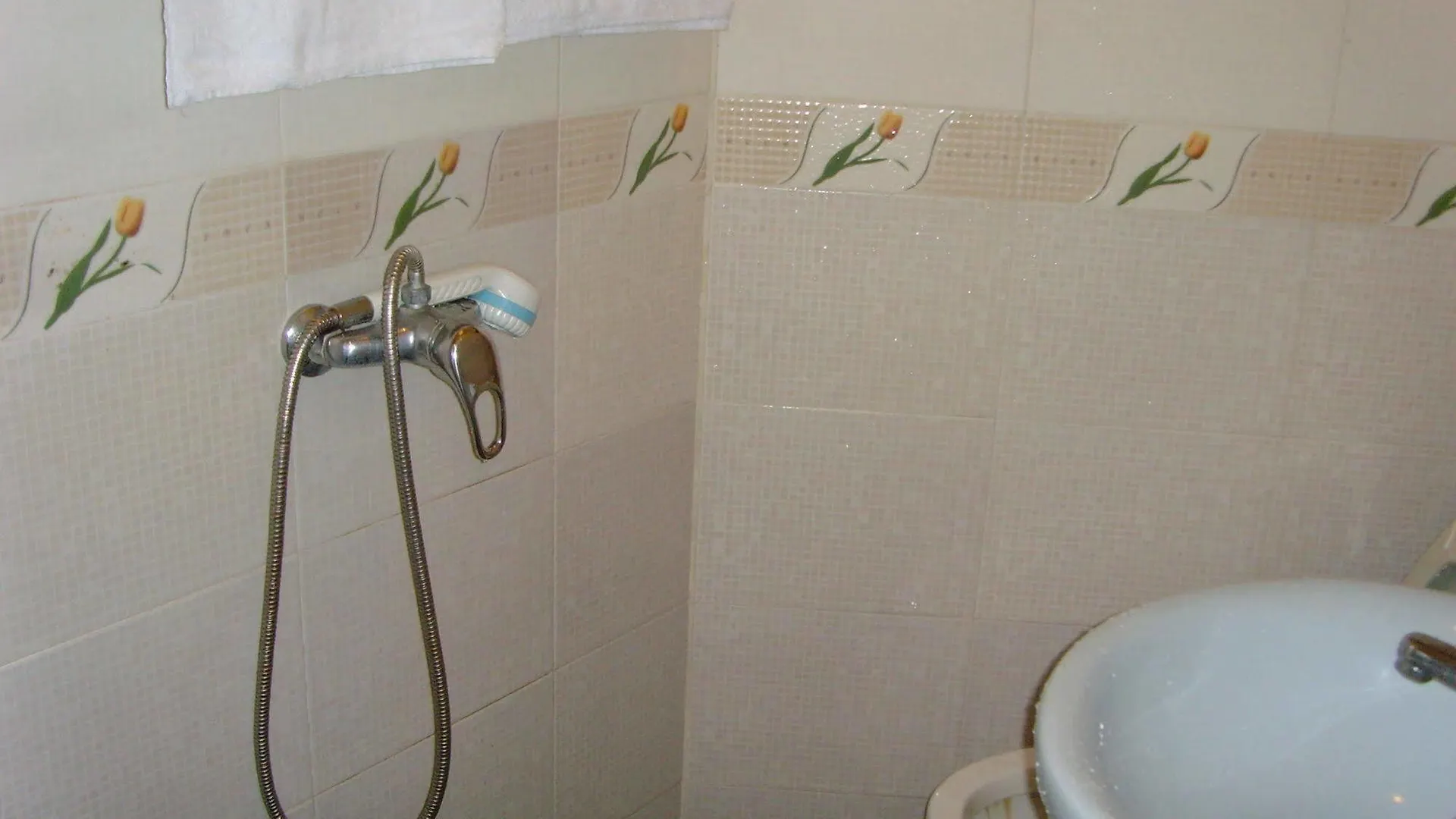 Long Yuen Hotel كاولون